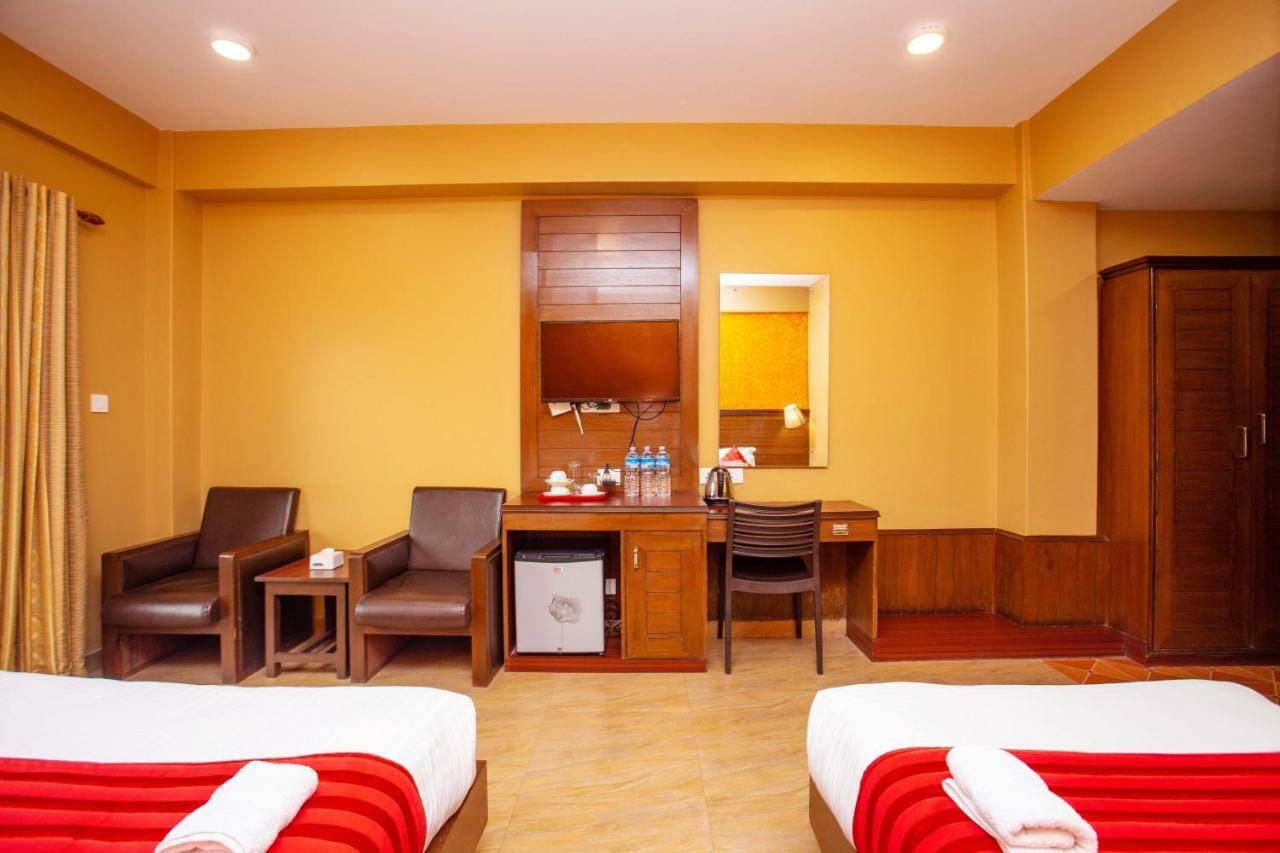 Hotel Iceland Pokhara Exterior foto
